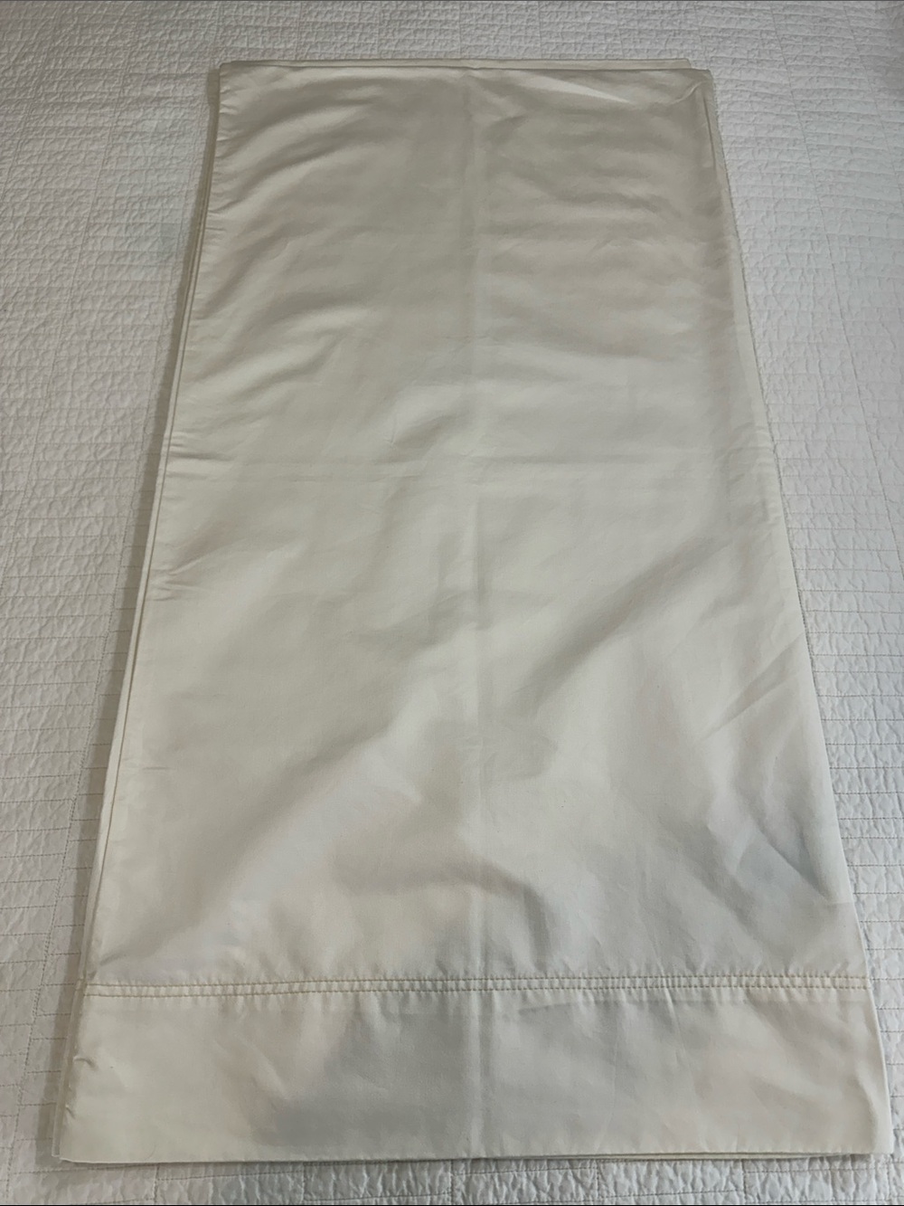 California Design Den set of 4 King Sized Pillow Cases NEW Cream Sateen - Picture 2 of 5